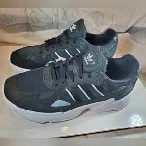 Brand New Adidas Womens Falcon Black White Running Shoes Sneakers SIZE 10
